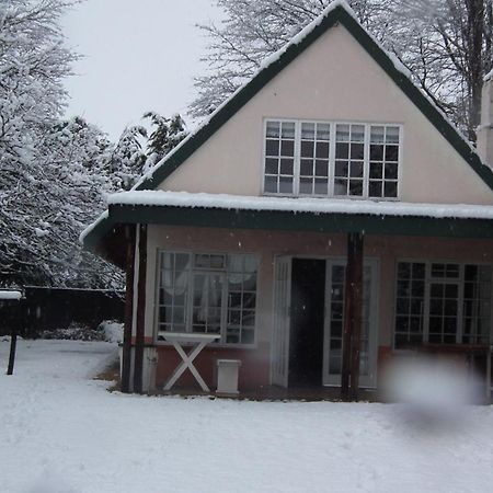 Pennygum Country Cottages Underberg Eksteriør bilde