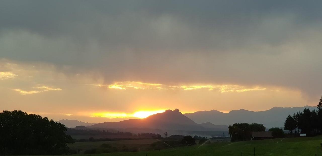 Pennygum Country Cottages Underberg Eksteriør bilde